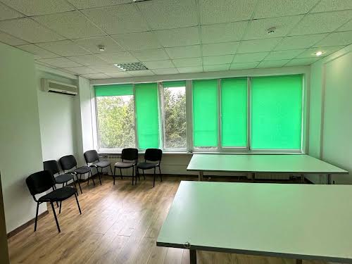 комерційна за адресою В'ячеслава Чорновола просп. (), 63