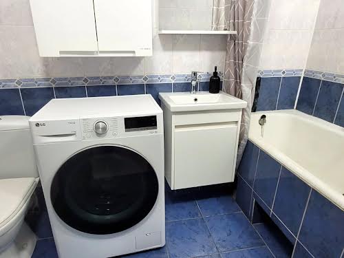 квартира за адресою Леся Курбаса просп., 3