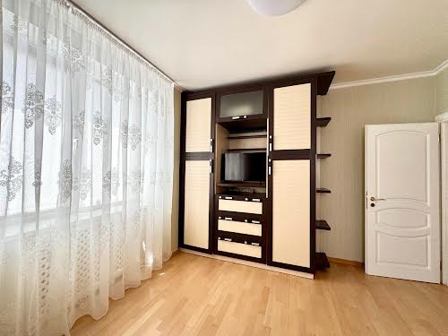 квартира по адресу Николая Амосова ул., 4