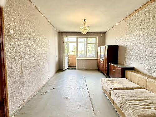 квартира за адресою Айвазовського вул., 4