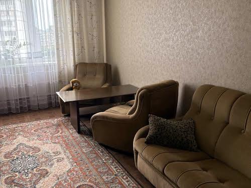 квартира за адресою Каштанова вул., 8-А