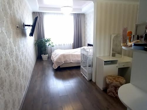 квартира по адресу Крупської ул., 1
