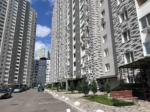 квартира за адресою Ревуцького вул., 54