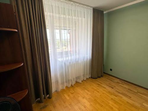квартира за адресою с. Зубра, Лісна вул., 1
