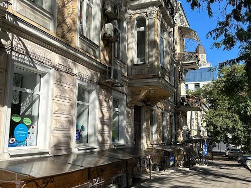 коммерческая по адресу Маяковского пер., 4