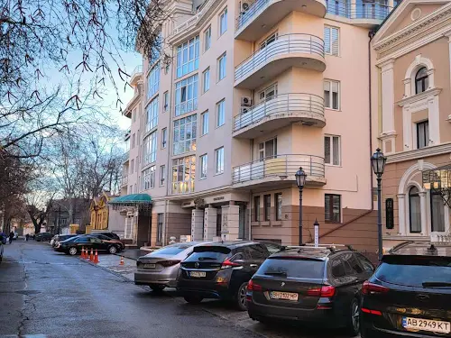 квартира по адресу Французский бульв., 5