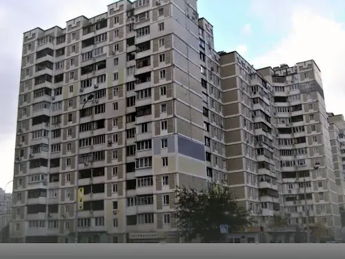 квартира за адресою Срібнокільська вул., 4