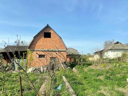 будинок за адресою с. Іванківці, Центральна