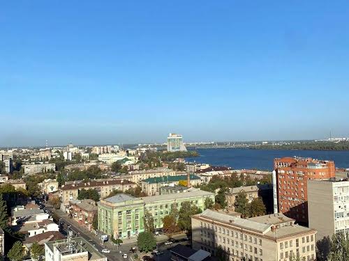квартира за адресою Королеви Єлизавети ІІ вул. (Глинки), 2
