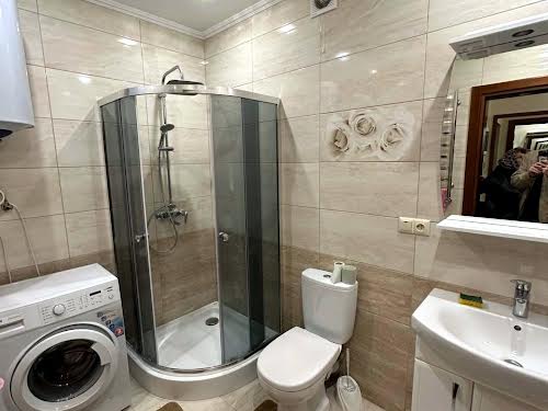 квартира за адресою Залізнична вул., 15