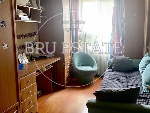 квартира за адресою Зодчих вул., 56