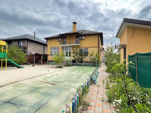 будинок за адресою Помаранчева вул., 17