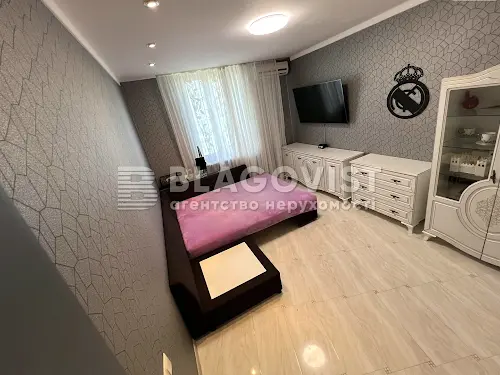 квартира по адресу Левітана ул., 3