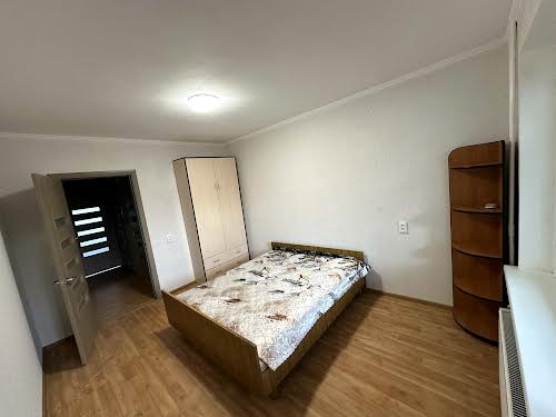 квартира по адресу Олени Теліги ул., 7
