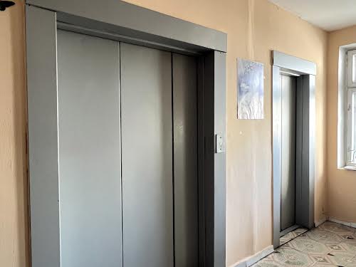 квартира за адресою Анни Ахматової вул., 16-Б