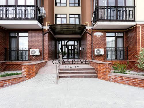 квартира за адресою Метрологічна вул., 52-Б