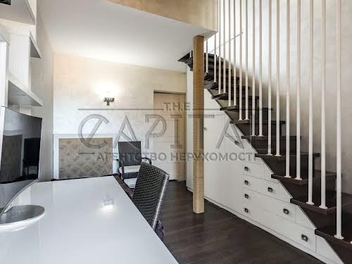 квартира за адресою Регенераторна вул., 4
