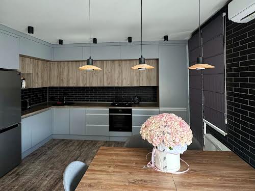 квартира за адресою Демянська, 26