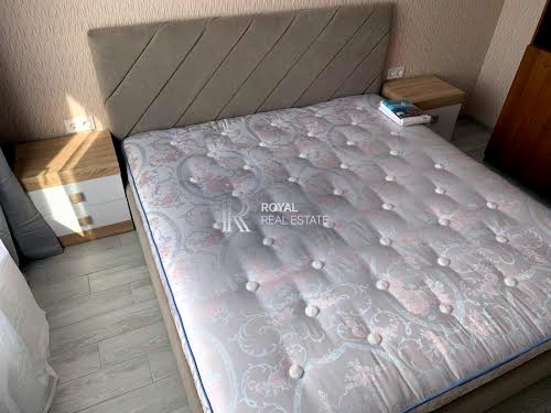 квартира за адресою Радистів вул., 30