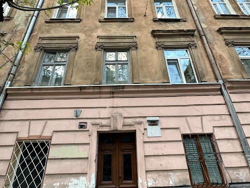 квартира за адресою Михайла Коцюбинського вул., 24