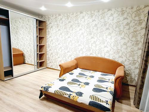 квартира за адресою Панаса Мирного вул., 24