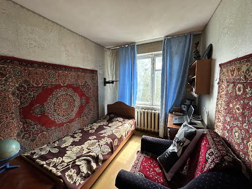 квартира за адресою Композитора Лятошинського вул., 4а