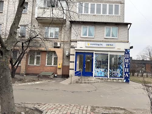 комерційна за адресою Білогородська вул., 21