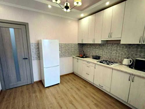 квартира за адресою Бакинська вул., 1