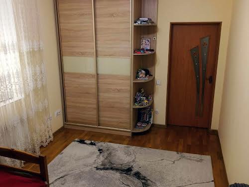 квартира за адресою Галицька вул., 64в