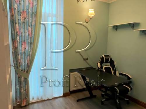 квартира за адресою Регенераторна вул., 4 к1-7