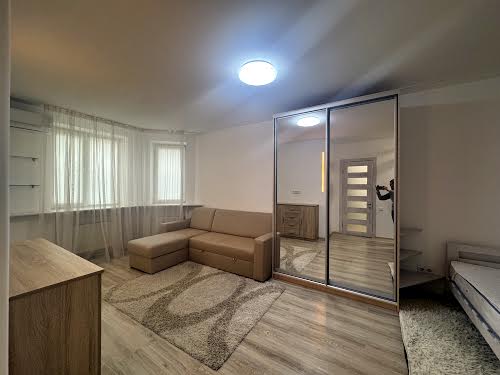 квартира за адресою Миру вул., 40