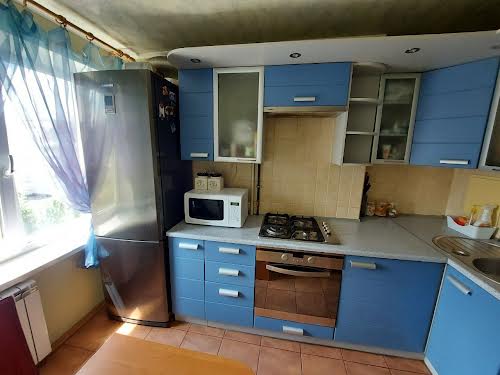 квартира за адресою Калинова вул., 72