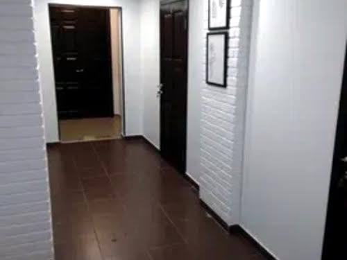 комерційна за адресою Ювілейна, 7