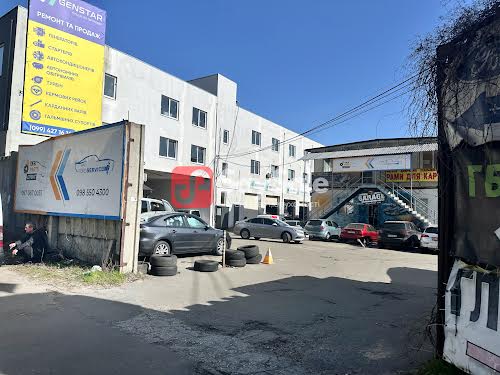 комерційна за адресою Велика Окружна вул., 4б