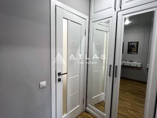 квартира за адресою Авраама Лінкольна вул., 6а
