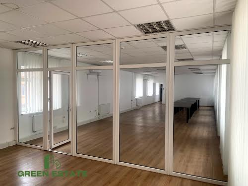 коммерческая по адресу Петрушевича пл., 3