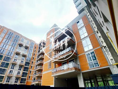квартира за адресою Роксоляни вул., 1