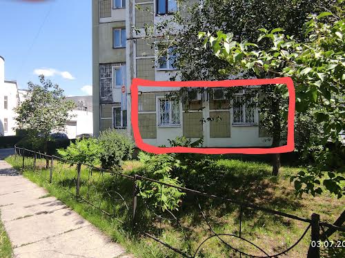 коммерческая по адресу Драгоманова ул., 23
