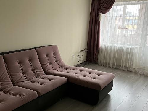 квартира по адресу Юрия Краснокутского ул., 2