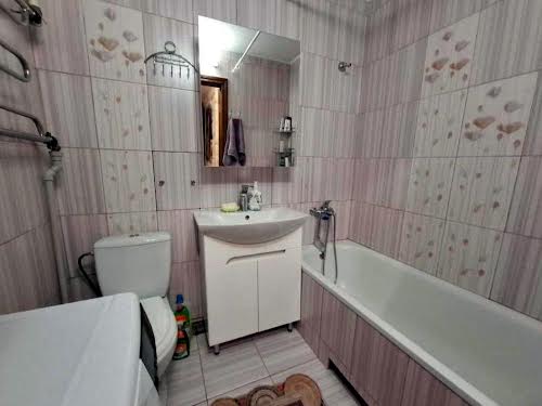 квартира за адресою Космонавтів вул., 58/2