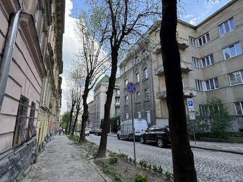 квартира за адресою Михайла Коцюбинського вул., 24