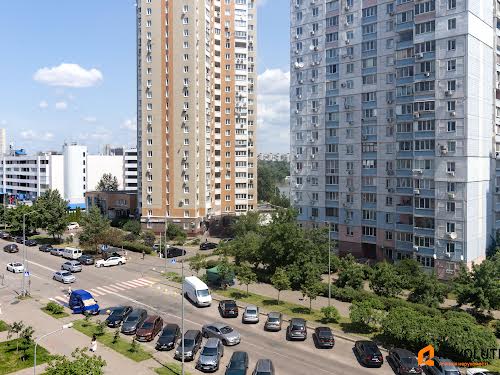 квартира за адресою Драгоманова вул., 2