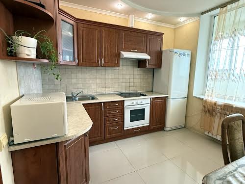 квартира за адресою Верховинна вул., 35