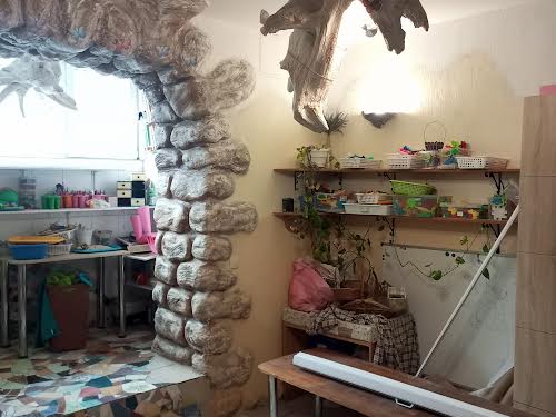 комерційна за адресою Незалежності вул., 19