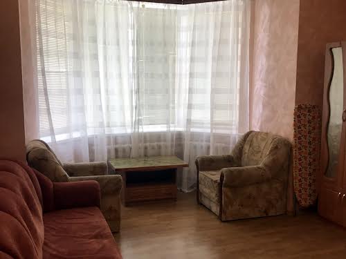 квартира за адресою Анни Ахматової вул., 35-А