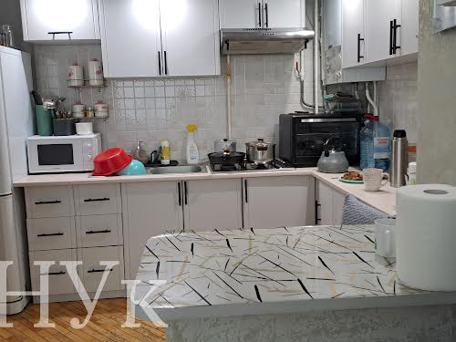 квартира за адресою Привокзальна вул., 13а