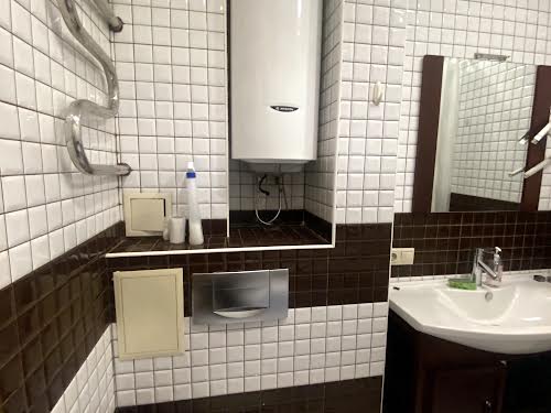 квартира за адресою Драгоманова, 6а