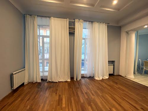 квартира по адресу Малая Житомирская ул., 5