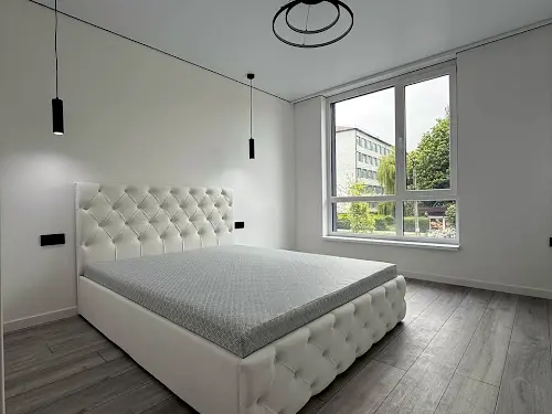 квартира за адресою Флотська вул., 10б