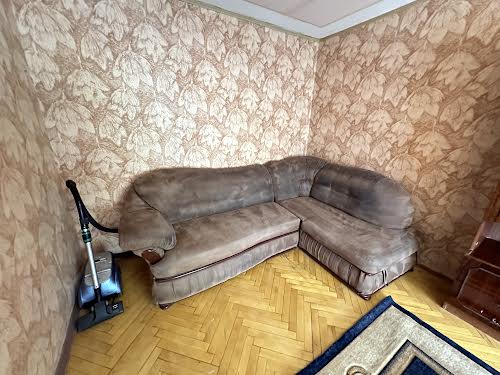 квартира за адресою Академіка Булаховського вул., 30а